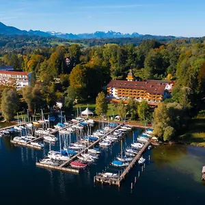 Yachthotel Chiemsee Gmbh Hotel Prien am Chiemsee