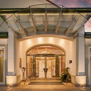 Hotel Dreifluessehof Passau